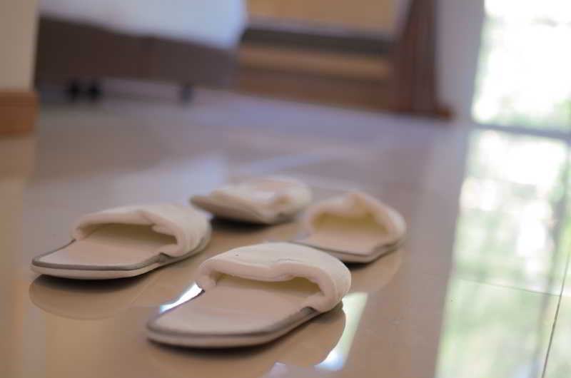 Sungthong Kamala Beach Resort Zewnętrze zdjęcie