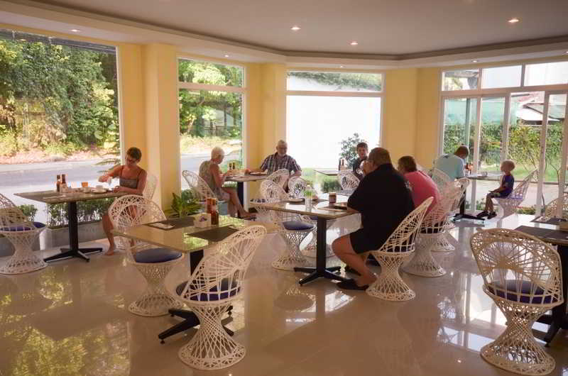 Sungthong Kamala Beach Resort Zewnętrze zdjęcie